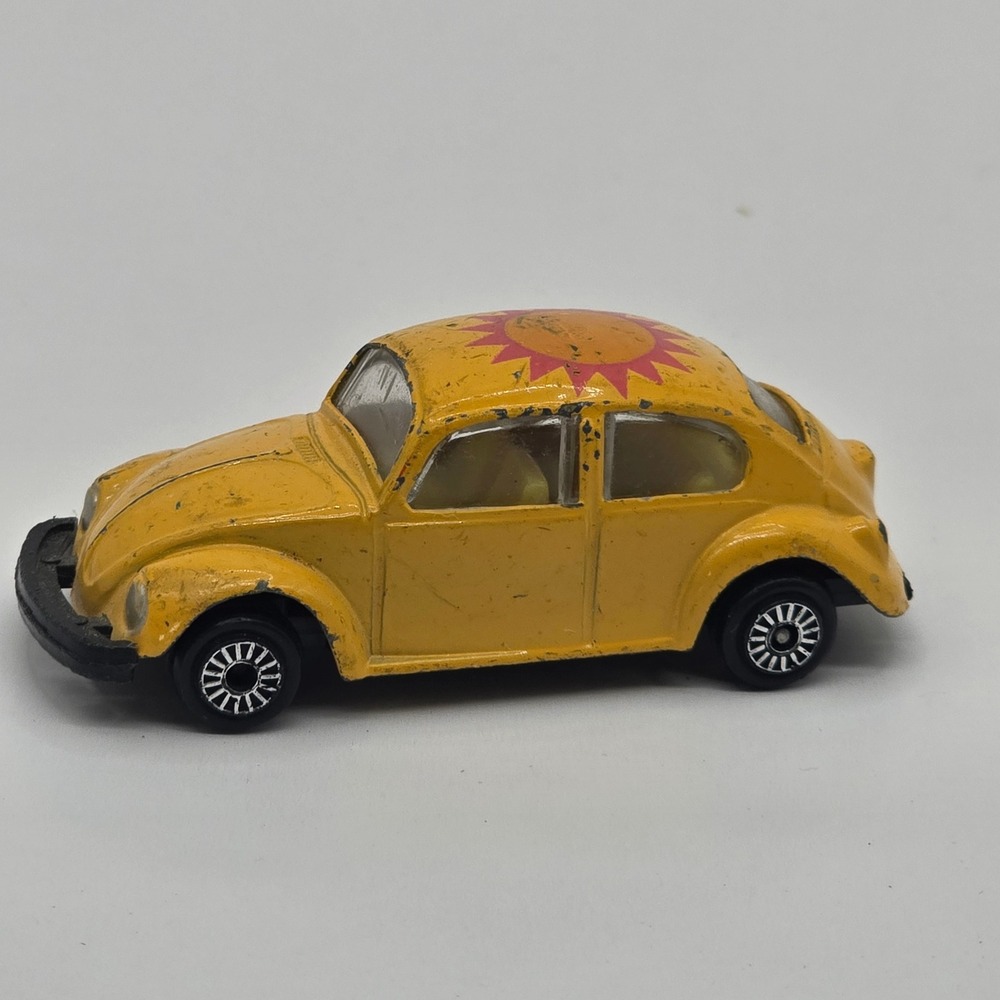 Vintage Zee Toys Zylmex D20 Volkswagen Beetle VW Bug Yellow Sun 1:64 Diecast